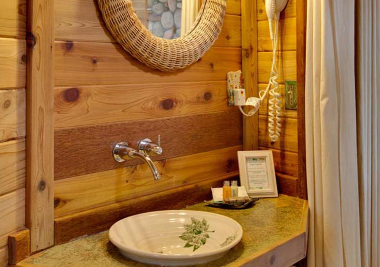 Stormking Hotel Ashford Extérieur photo