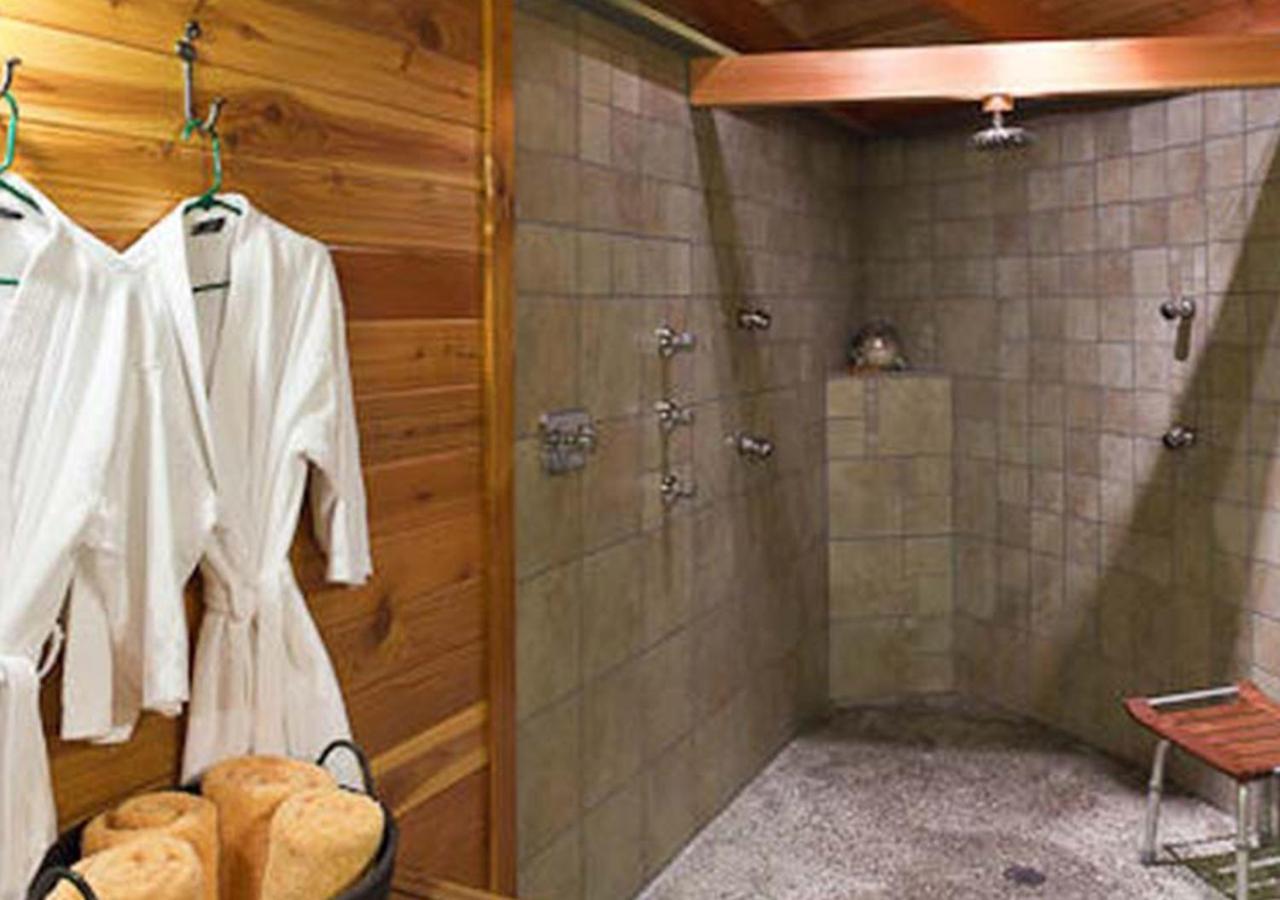 Stormking Hotel Ashford Extérieur photo