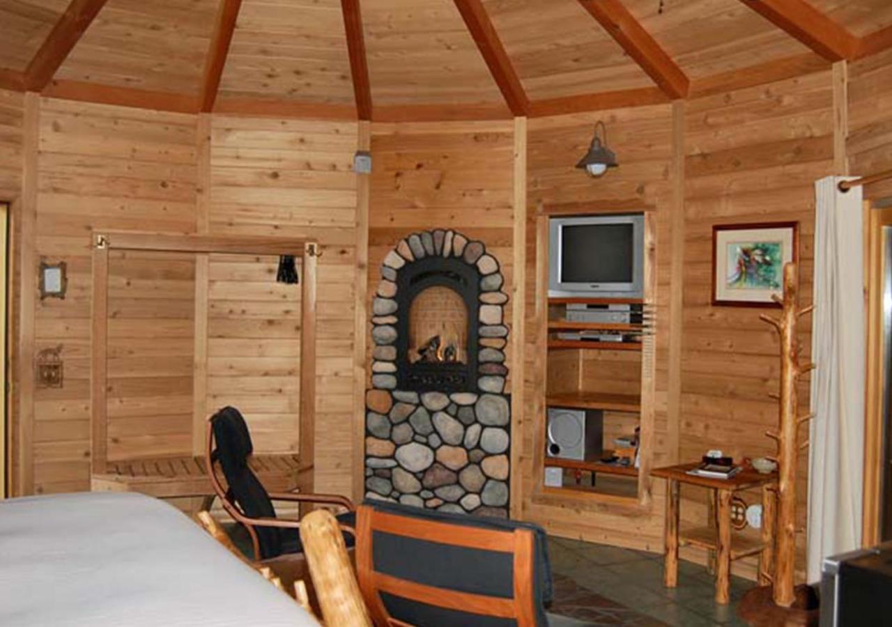 Stormking Hotel Ashford Extérieur photo